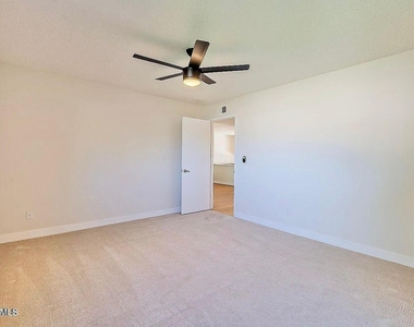3737 E Turney Avenue - Photo Thumbnail 17