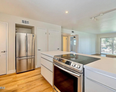 3737 E Turney Avenue - Photo Thumbnail 1
