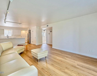 3737 E Turney Avenue - Photo Thumbnail 11
