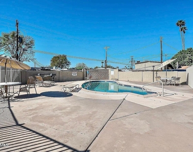 3737 E Turney Avenue - Photo Thumbnail 22