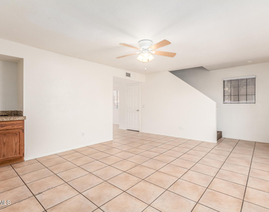 13627 N Hamilton Drive - Photo Thumbnail 6