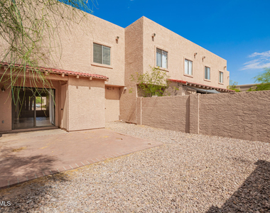 13627 N Hamilton Drive - Photo Thumbnail 21