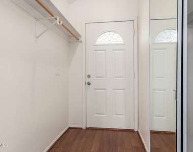 13627 N Hamilton Drive - Photo Thumbnail 12