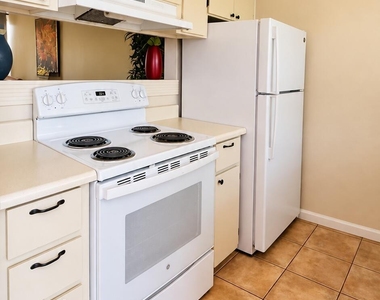 4620 N 68th Street - Photo Thumbnail 3