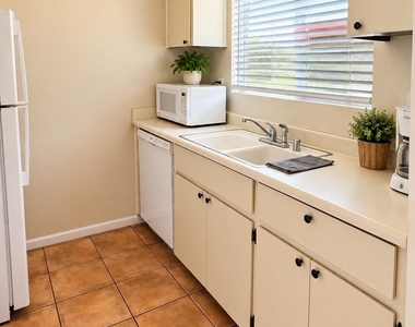 4620 N 68th Street - Photo Thumbnail 7