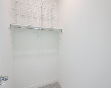2236 W Laurie Lane - Photo Thumbnail 26