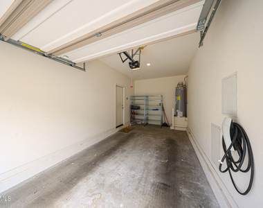 2236 W Laurie Lane - Photo Thumbnail 30