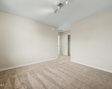 712 S Beck Avenue - Photo Thumbnail 16