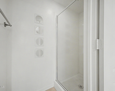 712 S Beck Avenue - Photo Thumbnail 22