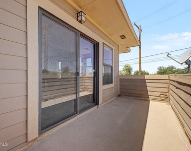 712 S Beck Avenue - Photo Thumbnail 30