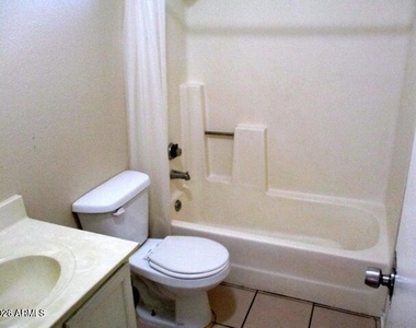 1551 E Christy Drive - Photo Thumbnail 4