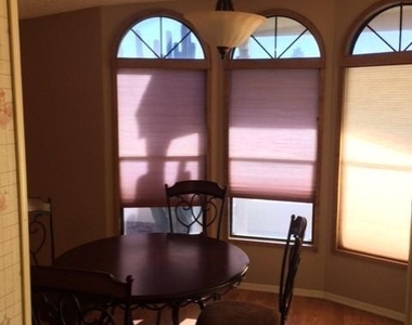 1807 E Augusta Avenue - Photo Thumbnail 13