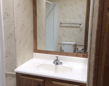 1807 E Augusta Avenue - Photo Thumbnail 15