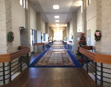 1807 E Augusta Avenue - Photo Thumbnail 33