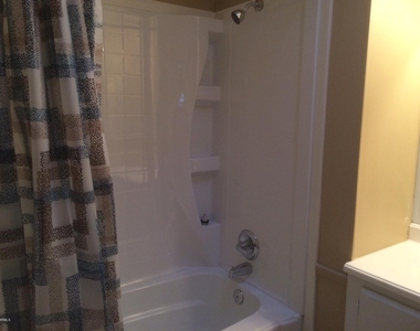 1807 E Augusta Avenue - Photo Thumbnail 52