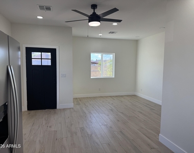 1515 W Mckinley Street - Photo Thumbnail 8