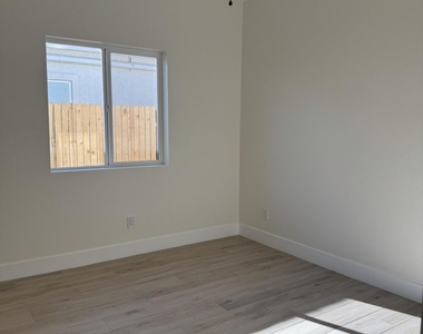 1515 W Mckinley Street - Photo Thumbnail 11