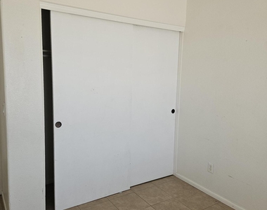 8190 W Serena Drive - Photo Thumbnail 8