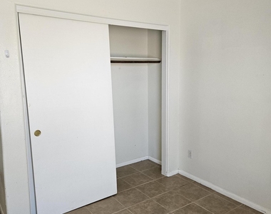 8190 W Serena Drive - Photo Thumbnail 13