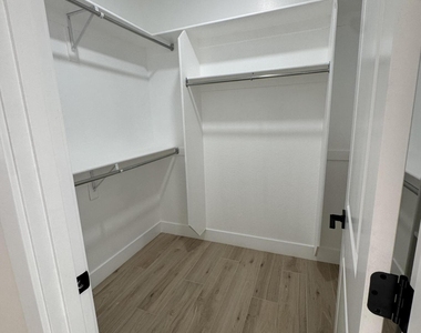 1515 W Mckinley Street - Photo Thumbnail 22