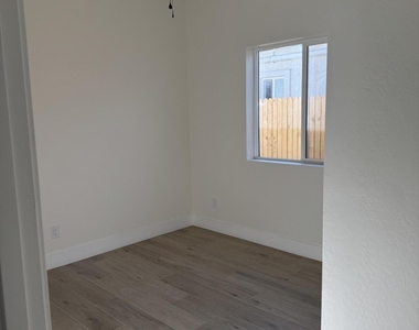 1515 W Mckinley Street - Photo Thumbnail 17