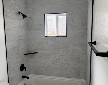 1515 W Mckinley Street - Photo Thumbnail 14