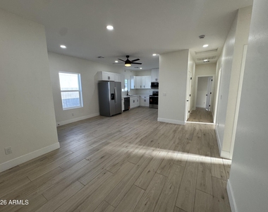 1515 W Mckinley Street - Photo Thumbnail 9