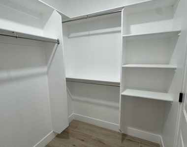 1515 W Mckinley Street - Photo Thumbnail 23