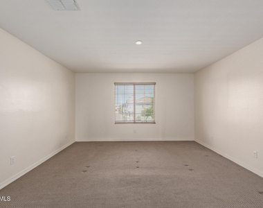 905 S Canal Drive - Photo Thumbnail 15