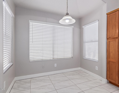 11386 W Lincoln Street - Photo Thumbnail 13