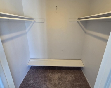 1036 W Minton Drive - Photo Thumbnail 9