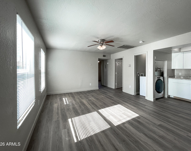 1421 E Fillmore Street - Photo Thumbnail 6