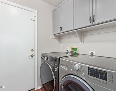 4655 E Villa Maria Drive - Photo Thumbnail 23
