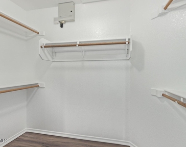 4655 E Villa Maria Drive - Photo Thumbnail 15
