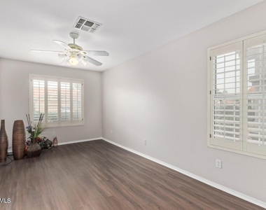 4655 E Villa Maria Drive - Photo Thumbnail 18