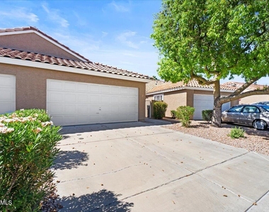 3510 E Hampton Avenue - Photo Thumbnail 3