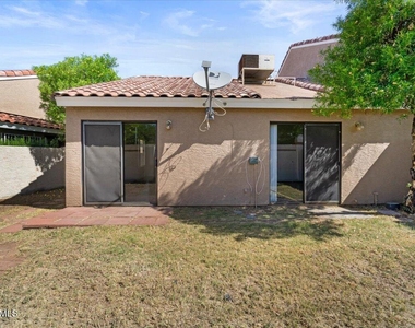 3510 E Hampton Avenue - Photo Thumbnail 22