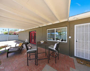 2302 W Berridge Lane - Photo Thumbnail 25