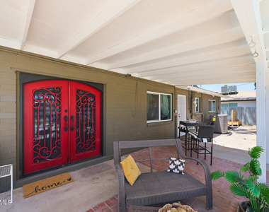 2302 W Berridge Lane - Photo Thumbnail 26