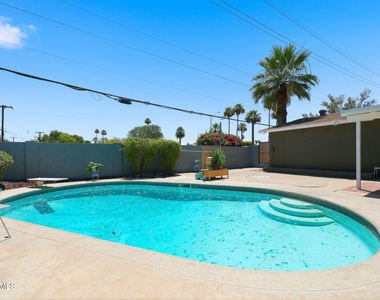 2302 W Berridge Lane - Photo Thumbnail 29