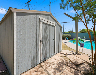 2302 W Berridge Lane - Photo Thumbnail 30