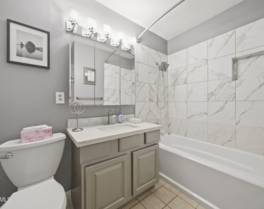 2302 W Berridge Lane - Photo Thumbnail 23