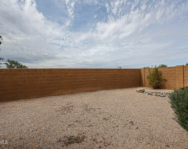 3039 W Los Gatos Drive - Photo Thumbnail 8