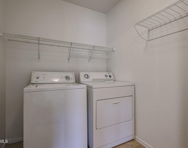 3039 W Los Gatos Drive - Photo Thumbnail 18