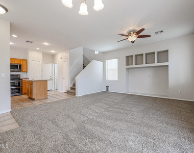 3039 W Los Gatos Drive - Photo Thumbnail 10