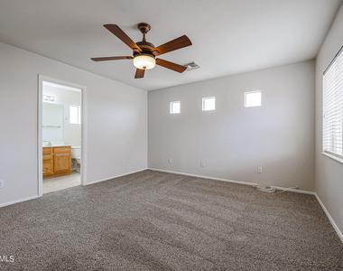 3039 W Los Gatos Drive - Photo Thumbnail 15