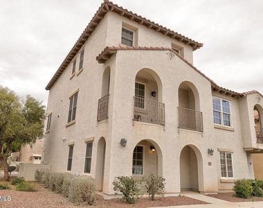 3652 E Horace Drive - Photo Thumbnail 16