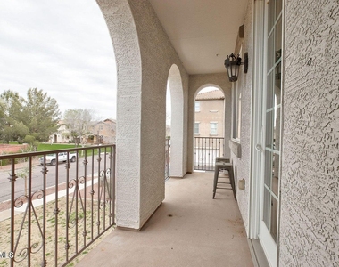 3652 E Horace Drive - Photo Thumbnail 11