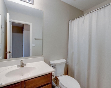 3652 E Horace Drive - Photo Thumbnail 14