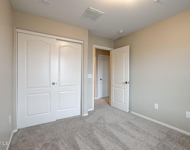 3652 E Horace Drive - Photo Thumbnail 12